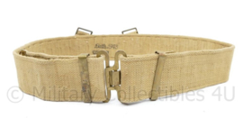 Wo2 Britse P37 Koppel khaki Webbing - BATA 1943- messing gespen - 87 x 5,5 cm - origineel