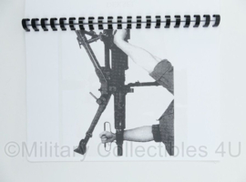 Defensie Hand out Mitrailleur Browning .50 M2 HB - 29,5 x 21,5 cm - gebruikt - origineel