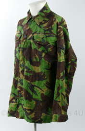 Britse leger en KMARNS Korps Mariniers Jacket Combat Tropical Jungle DPM camo - maat 180/104 - gedragen - origineel