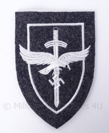 WO2 Duitse Luftwaffe Helferin (vrouw) embleem - afmeting 8 x 12 cm - replica