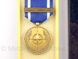KL NATO former Yugoslavia medaille doosje - met medaille - origineel