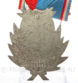 Franse onderscheidings medaille Confederation Musicale de France - afmeting 3 x 8,5 cm - origineel