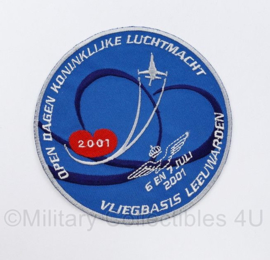Open dagen Koninklijke Luchtmacht vliegbasis Leeuwarden 6 en 7 juli  2001 - diameter 10 cm - origineel
