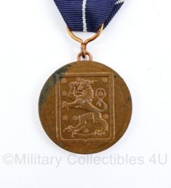 WO2 Finse leger herinneringsmedaille 1941 1945 Isanmaa Finland WW2 Continuation War Commemorative Medal ISÄNMAA 1941 1945 - diameter 3 cm -origineel