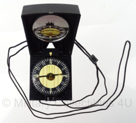 DDR kompas set met zwarte hoes - marschkompass F73 - origineel