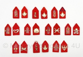 KL Kraagspiegels met rode achtergrond - 1 paar naar keuze - origineel