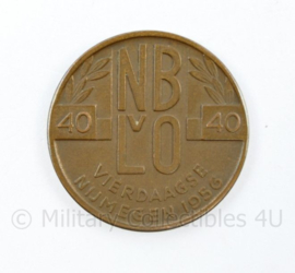 Coin Vierdaagse Nijmegen 1956 NBLO 40 jaar Willen kunnen - diameter 3,5 cm - origineel