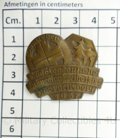 WO2 Duitse tinnie Sudetendeutsche Schneelaufmeisterschaft Harrachsdorf 1937  - 4 x 4,5 cm - origineel