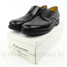 KL Nederlandse leger DT schoenen van Derby Gold class - zwart leer, rubberen zool - nieuw in doos - maat 315S/49S - origineel