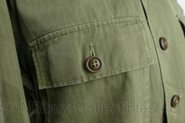 US Army HBT jacket pattern 47 - 100 cm borstomtrek - gedragen - origineel naoorlogs