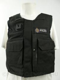 Brits politie vest Northumbria Police met kogel- en steekwerende inhoud - HOSDB/CAST-normen HG1/KR2 - maat Small - origineel