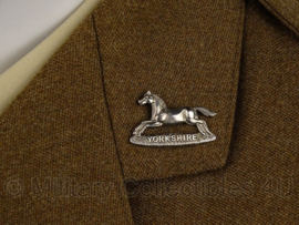 Britse leger uniform jas bruin/groen met insignes YORKSHIRE - meerdere maten - origineel