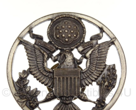 US Army enlisted Visor Cap insigne zilverkleurig - origineel naoorlogs