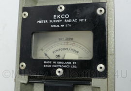 EKCO Survey Meter Radiac No. 2  M. D.1 1957 Geigerteller met schoudertas -  27 x 12 x 18 cm - origineel