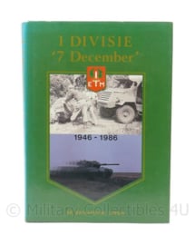 Boek 1 Divisie '7 December' 1946-1986 De bataafsche leeuw