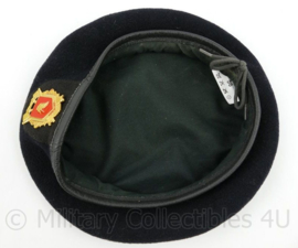 Baret Brandweer Ministerie van Defensie met insigne - maat 56 / 1998 - maker Kangol - Zeldzaam! - origineel