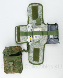 Defensie NFP Multi camo Opbouwtas Persoonlijk GNK IFAK geneeskundige dienst tas met inhoud - gebruikt - 18 x 14 x 6 cm - origineel