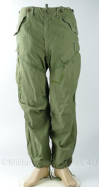 US Army Field Shell Trousers M1951 Green 1953 - maat 88 x 73 - gedragen - origineel