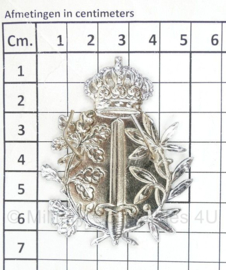 Belgische Politie pet insigne zilverkleurig - 6,5 x 5 cm - origineel