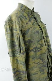 Nieuwste model Jungle FR Permethrine jas en broek brandwerend- maat Medium - gedragen - origineel