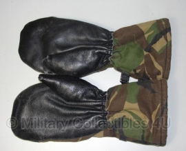 KL gevoerde winter handschoenen wanten zwart leer met woodland waterafstotend - maat 8, 9 of 10 - origineel