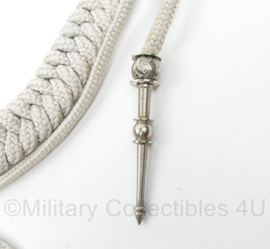 Uniform paradekoord nestel met nestelpen zilver - gedragen - 48 x 3,5 cm - origineel