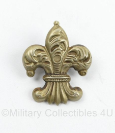 Britse WO2 cap badge Fleur de Lis Manchester Regiment - 3,5 x 3 cm - origineel