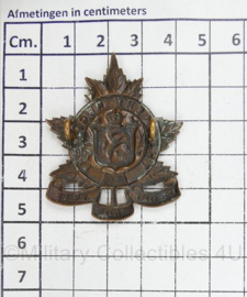 British ww2 cap badge The Kent Regiment - 5 x 4,5 cm - origineel