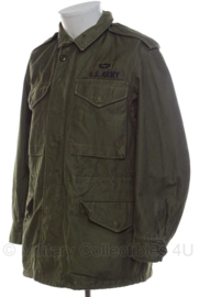 US M51 field jacket M-1951 field coat met insignes en jumpwing  - 1964 gedateerd - maat Small Short - origineel