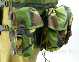 KL Gevechtsvest MGV WOODLAND Molle MET tassen - Splinternieuw! - maat Medium of Large - origineel