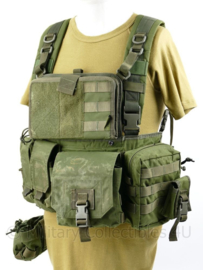 Defensie en Korps Mariniers Warrior Assault systems Chest Rig M4 groen met tassen -  origineel