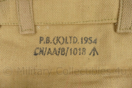 1954 Britse pukkel Smallpack met L straps Khaki met zwarte gespen  - origineel