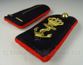 Korps Mariniers jaren 60 barathea Schouderstukken met metalen ankers - origineel