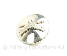 US Army enlisted collar disc Armored Division naoorlogs - diameter 26,41 mm - origineel