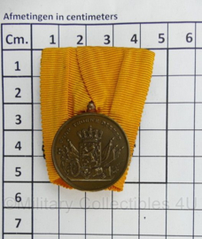 KL Nederlandse leger Trouwe Dienst bronzen medaille voor 12 jaar Trouwe Dienst in doosje - Juliana - origineel