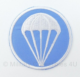 Overseas cap insigne Garrison cap - Parachute infantry -  vanaf voorjaar 1941 - 6 cm. - lichtblauw met wit