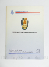 KLU Koninklijke Luchtmacht brochure medaille voor langdurige eervolle dienst - 24 x 17 cm - origineel