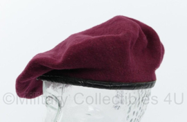 Italiaanse paratrooper baret bordeaux rood - maat 56 - gedragen - origineel