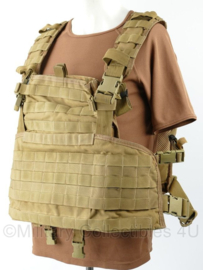 KMARNS Korps Mariniers en Defensie MOLLE Plate Carrier Coyote Tan - gedragen - origineel