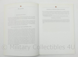 Naslagwerk Koninklijke Medailles AC Zuidema ea - 17 x 0,5 x 24 cm