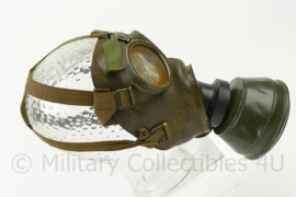 KL T1 K-52 gasmasker met filter en tas (filter is niet om te dragen)  - origineel