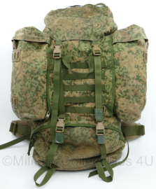 Gebruikte NFP camo 100 liter Berghaus rugzak met zijtassen - zonder heupgordel - maat 3 (lengte 170-183 cm.) - gebruikt - 60 x 33 x 75 cm - origineel