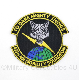 US Army 435th Air Mobility Squadron embleem met klittenband  - To Dare Mighty Things - 8 x 7,5 cm - origineel