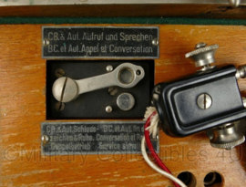 Zwitserse leger veldtelefoon Swiss Army Field Phone Central Telephone C-TF 1916 model - 32 x 14 x 22 cm - origineel