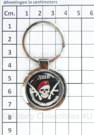 Russische leger sleutelhanger met skull - 7 x 4 cm - origineel