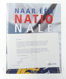 Boek Nederlandse politie "naar een nationale politie" - geseald - origineel