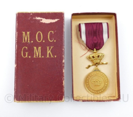 Belgische kroonorde "Arbeid en Vooruitgang" gouden medaille in doosje  - Origineel - origineel