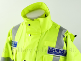 Britse Politie Police Hertfordshire Constabulary gevoerd fluor geel jack - Maat L -  origineel