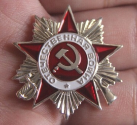Russische wo2 speld van de Patriotic War Medal ZILVER