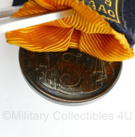 Defensie Juliana periode Trouwe dienst Medaille in zilver  - 6 x 4 cm - origineel